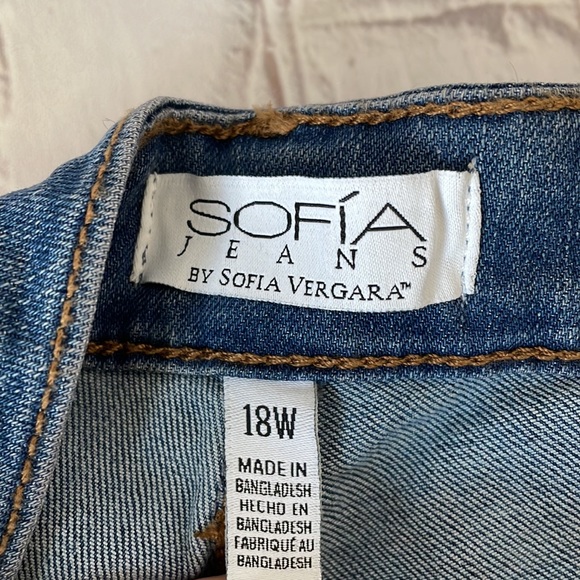Sofia Vergara Sofia Mid Rise Skinny Ankle Jeans - Picture 6 of 8